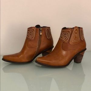 Spring Step Gamer Bootie size 36